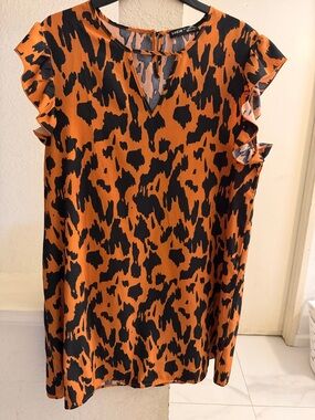 SHEIN Orange and Black Leopard Print Ruffle Sleeve Blouse